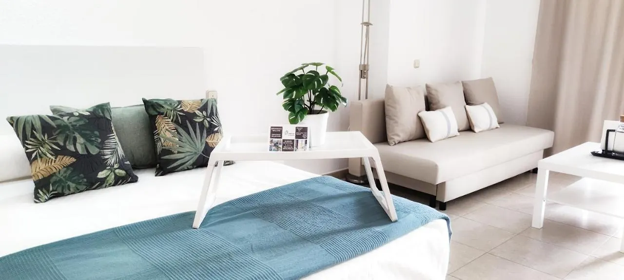 Apartamento BenalBeach Casa Kito Relax 1ª Linea de Playa Benalmádena España